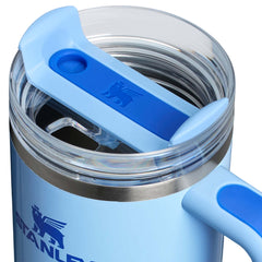 Stanley The 30oz Quencher H2.0 Flowstate? Tumbler in Cornflower Gloss