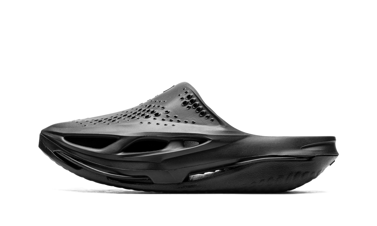MMW 005 Slide Triple Black DH1258 002