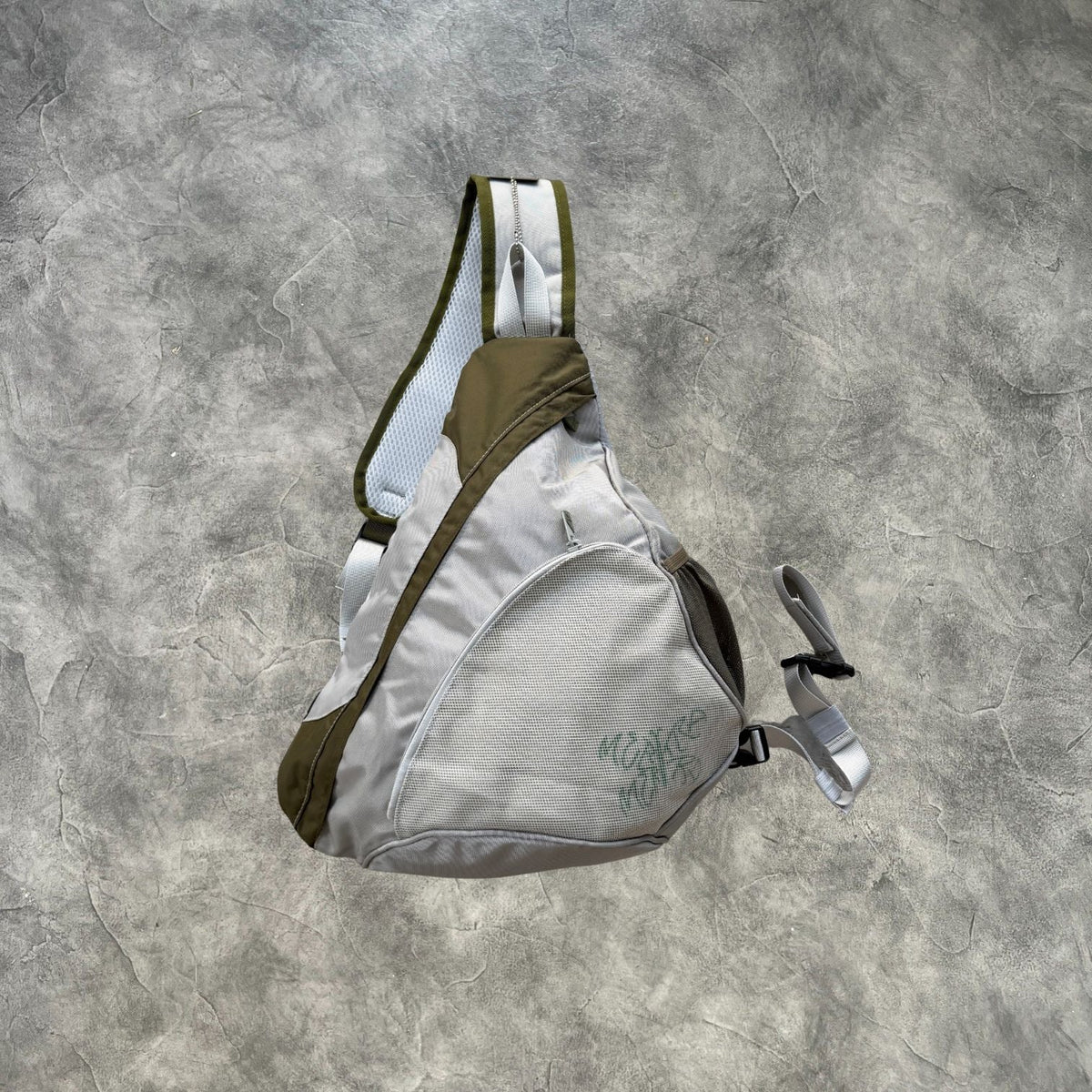 Mertra Sling Bag White