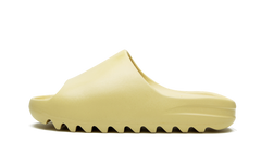 Yeezy Slide Desert Sand FW6344