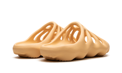 Yeezy 450 Slide Cream GZ9864