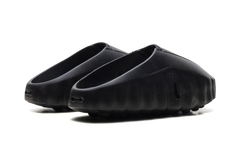 Mind 001 Triple Black HQ4307 005